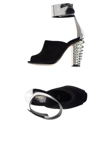 Сандалии FENDI