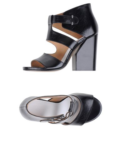 Сандалии MAISON MARGIELA 22