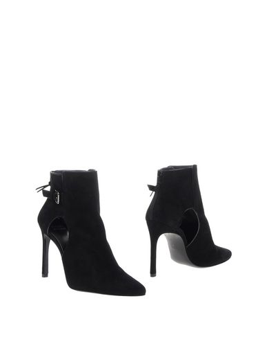Сапоги STUART WEITZMAN