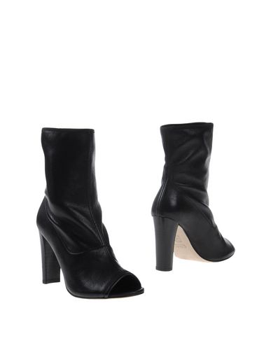 Сапоги STUART WEITZMAN