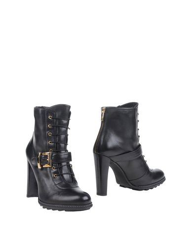 Сапоги STUART WEITZMAN