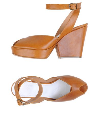 Сандалии MAISON MARGIELA 22