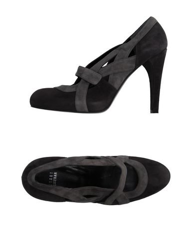 Туфли STUART WEITZMAN