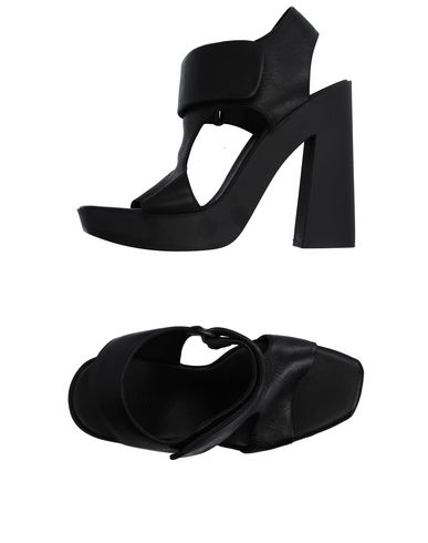 Сандалии VIC MATIĒ