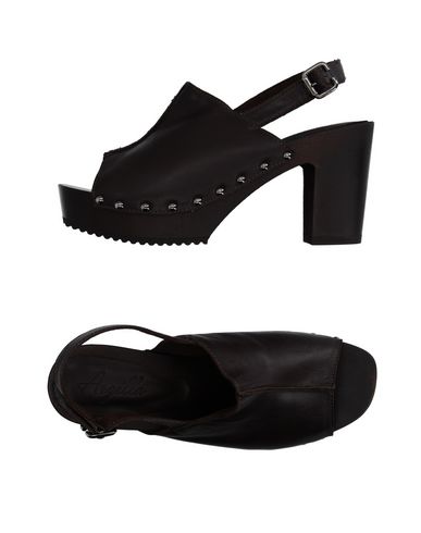 Сабо  - Темно-коричневый цвет