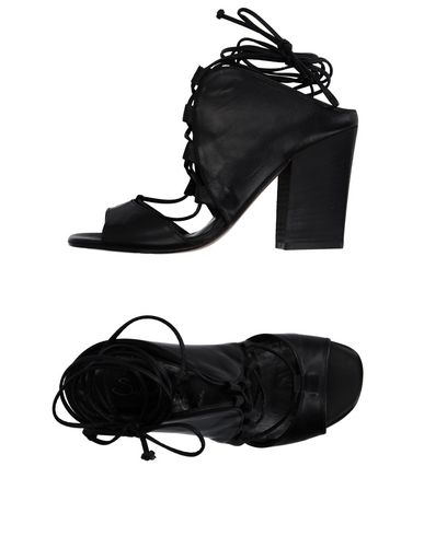 Сандалии  - Бежевый,Верблюжий,Черный цвет