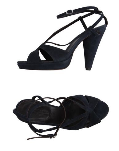   WEEKEND MAX MARA