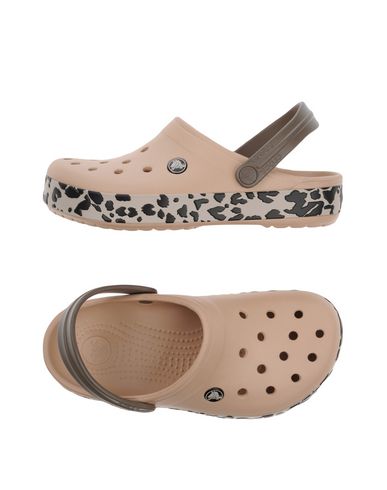 Сандалии CROCS