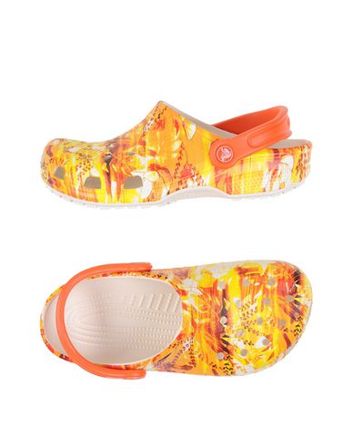 Сандалии CROCS