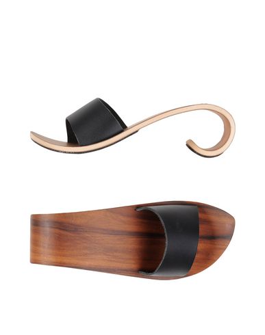 Сабо  - Черный цвет