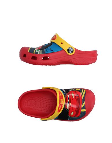 Сандалии CROCS
