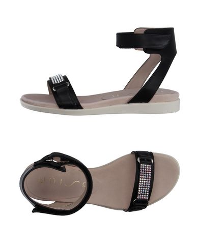 Сандалии  - Черный цвет