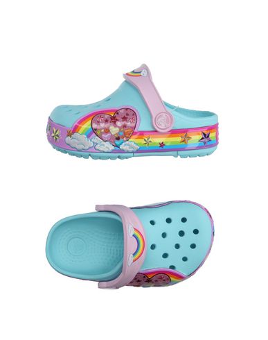 Сандалии CROCS