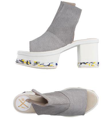 Сандалии FAREWELL  FOOTWEAR 