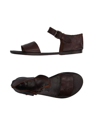 Сандалии  - Темно-коричневый цвет