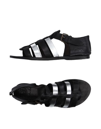 Сандалии  - Черный цвет