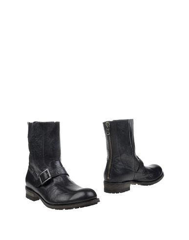   JOHN VARVATOS ★ U.S.A. 