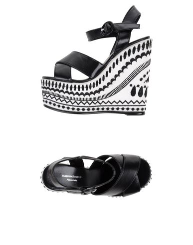 Сандалии  - Черный цвет