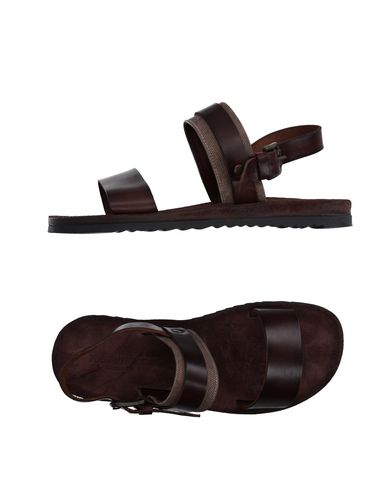 Сандалии  - Темно-коричневый цвет