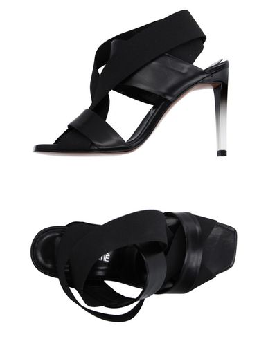 Сандалии  - Черный цвет