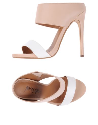 Сандалии NASTY GAL