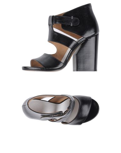 Сандалии MAISON MARGIELA 22