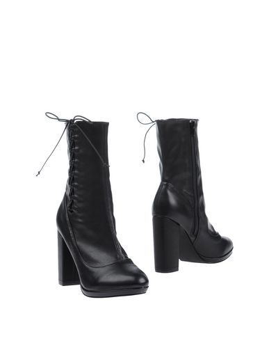 Сапоги  - Черный цвет