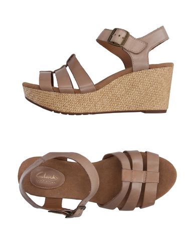 Сандалии CLARKS