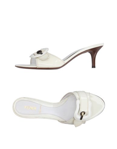 Сандалии FENDI