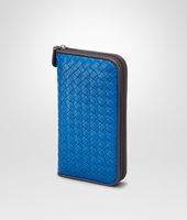 Bottega Veneta® SIGNAL BLUE MEDIUM GREY INTRECCIATO
MADRAS HERITAGE
ZIP AROUND WALLET Bottega Veneta® SIGNAL BLUE MEDIUM GREY INTRECCIATO
MADRAS HERITAGE
ZIP AROUND WALLET