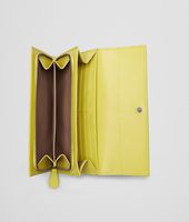 Bottega Veneta® MEDIUM GREY NEW CHARTREUSE INTRECCIATO
MADRAS HERITAGE CONTINENTAL WALLET Bottega Veneta® MEDIUM GREY NEW CHARTREUSE INTRECCIATO
MADRAS HERITAGE CONTINENTAL WALLET