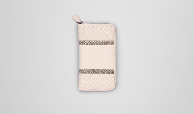 BOTTEGA VENETA - PORTEMONNAIE MIT ZIP AUS NAPPALEDER INTRECCIATO UND AYERS PALE
