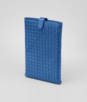 Bottega Veneta® Électrique Intrecciato Nappa Mini Ipad Case Bottega Veneta® Électrique Intrecciato Nappa Mini Ipad Case