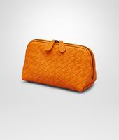 Bottega Veneta® BEAUTY CASE SUN IN NAPPA INTRECCIATA Bottega Veneta® BEAUTY CASE SUN IN NAPPA INTRECCIATA
