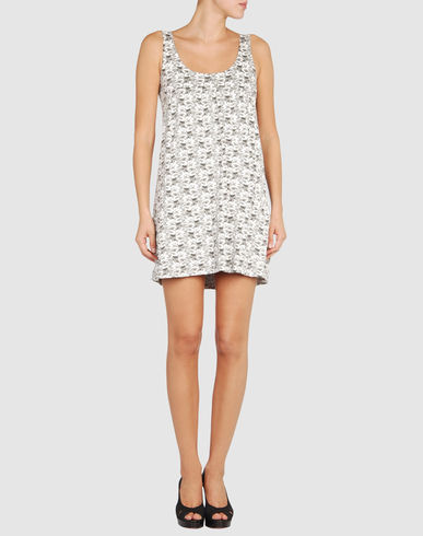 Kurzes Kleid - BJORKVIN - BEI YOOX.COM
