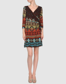 Pam & Arch - Robes - Robes courtes