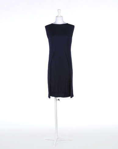 Short dress