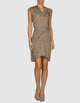 ADELE FADO - VESTITI - Vestiti corti - su YOOX.COM