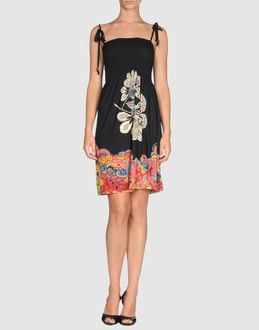 YUMI' - VESTITI - Vestiti corti - su YOOX.COM