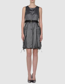 KARL LAGERFELD - VESTITI - Vestiti corti - su YOOX.COM