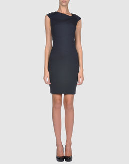 ADELE FADO - VESTITI - Vestiti corti - su YOOX.COM