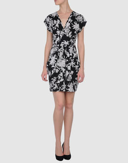 CLOSET - VESTITI - Vestiti corti - su YOOX.COM