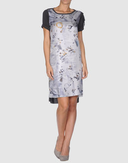 GILES - VESTITI - Vestiti corti - su YOOX.COM