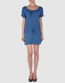 BENCH - KLEIDER - Kurze Kleider - bei YOOX.COM