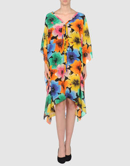 LOVE MOSCHINO - VESTITI - Vestiti corti - su YOOX.COM