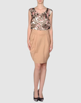 MAGAZZINI DEL SALE - VESTITI - Vestiti corti - su YOOX.COM