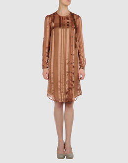 Gold Case - Robes - Robes courtes