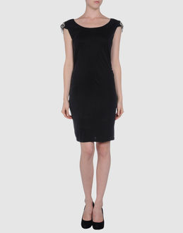 WHO*S WHO - VESTITI - Vestiti corti - su YOOX.COM