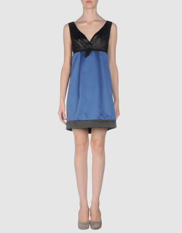 SHI 4 - VESTITI - Vestiti corti - su YOOX.COM