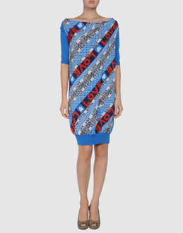 LOVE MOSCHINO - VESTITI - Vestiti corti - su YOOX.COM